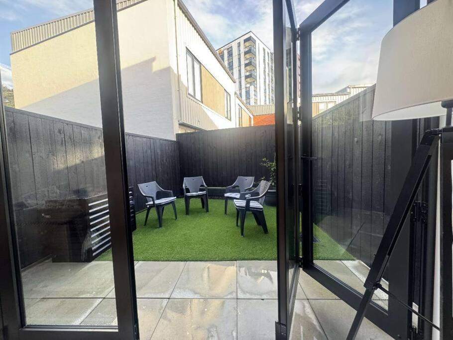 Townhouse In Auckland Central ภายนอก รูปภาพ